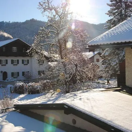 Holiday At Basch Apartment Garmisch-Partenkirchen